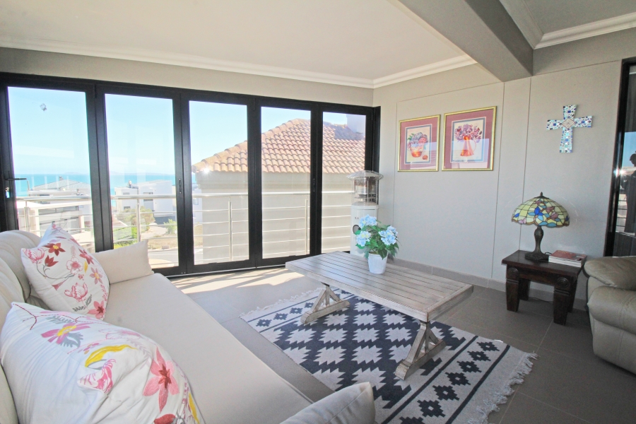 4 Bedroom Property for Sale in Calypso Beach Western Cape